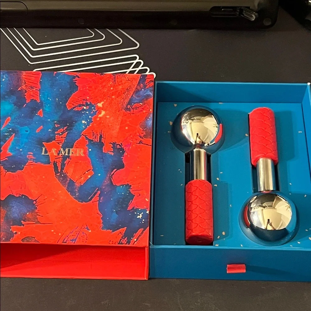 NWT Limited Edition La Mer Facial Tool Massage Orbs